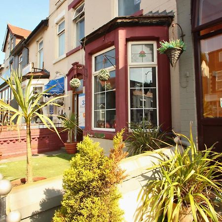 Oyo Hotel 33 Blackpool Buitenkant foto