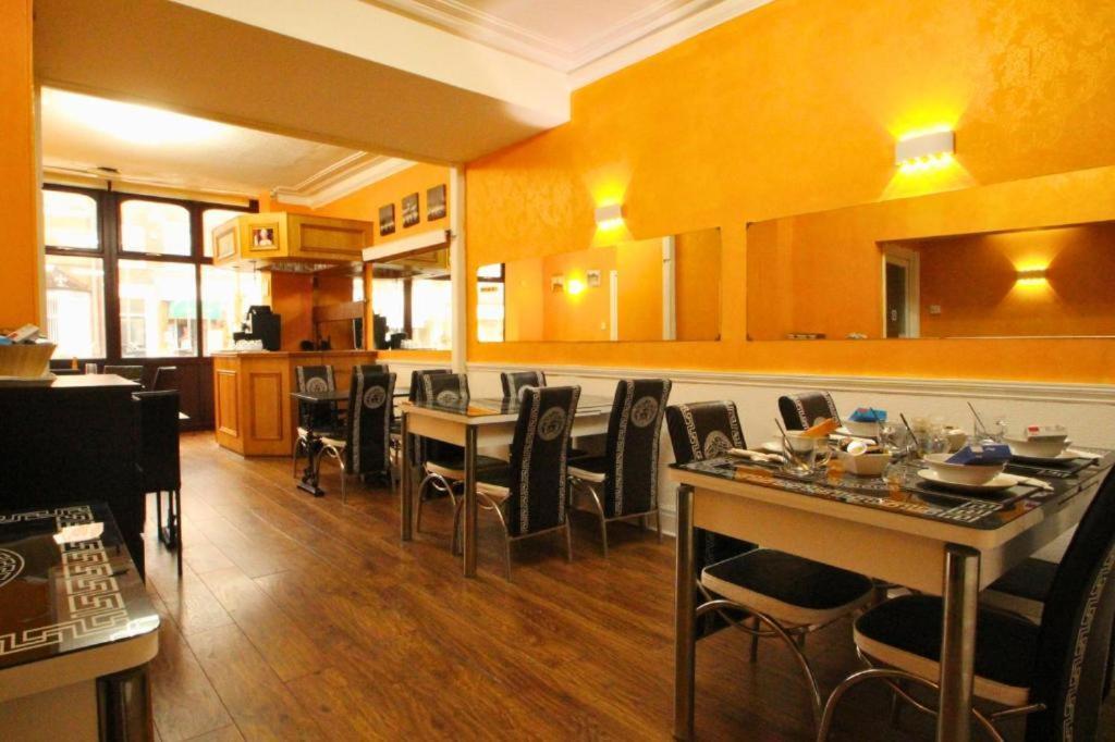 Oyo Hotel 33 Blackpool Buitenkant foto