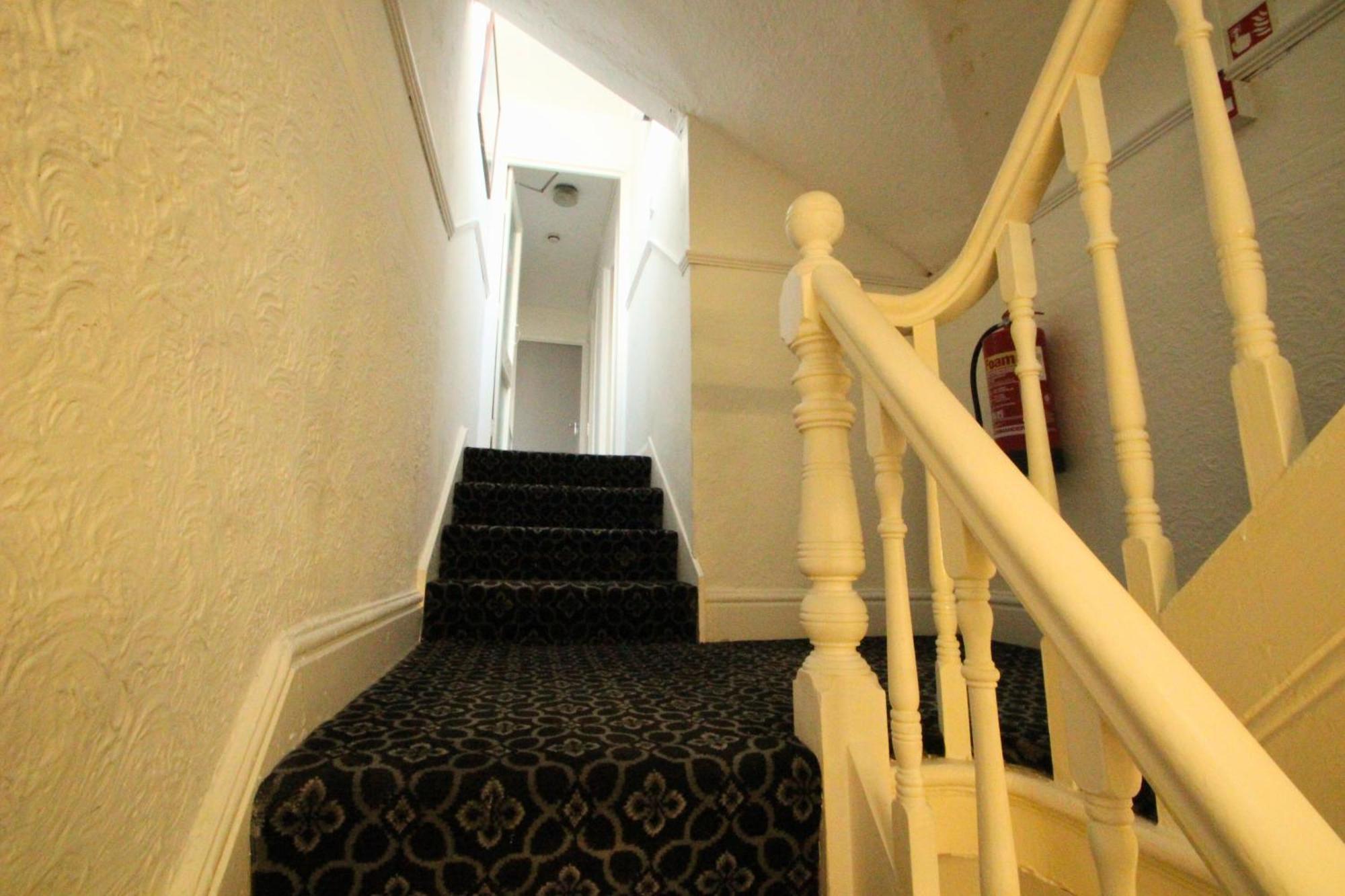 Oyo Hotel 33 Blackpool Buitenkant foto